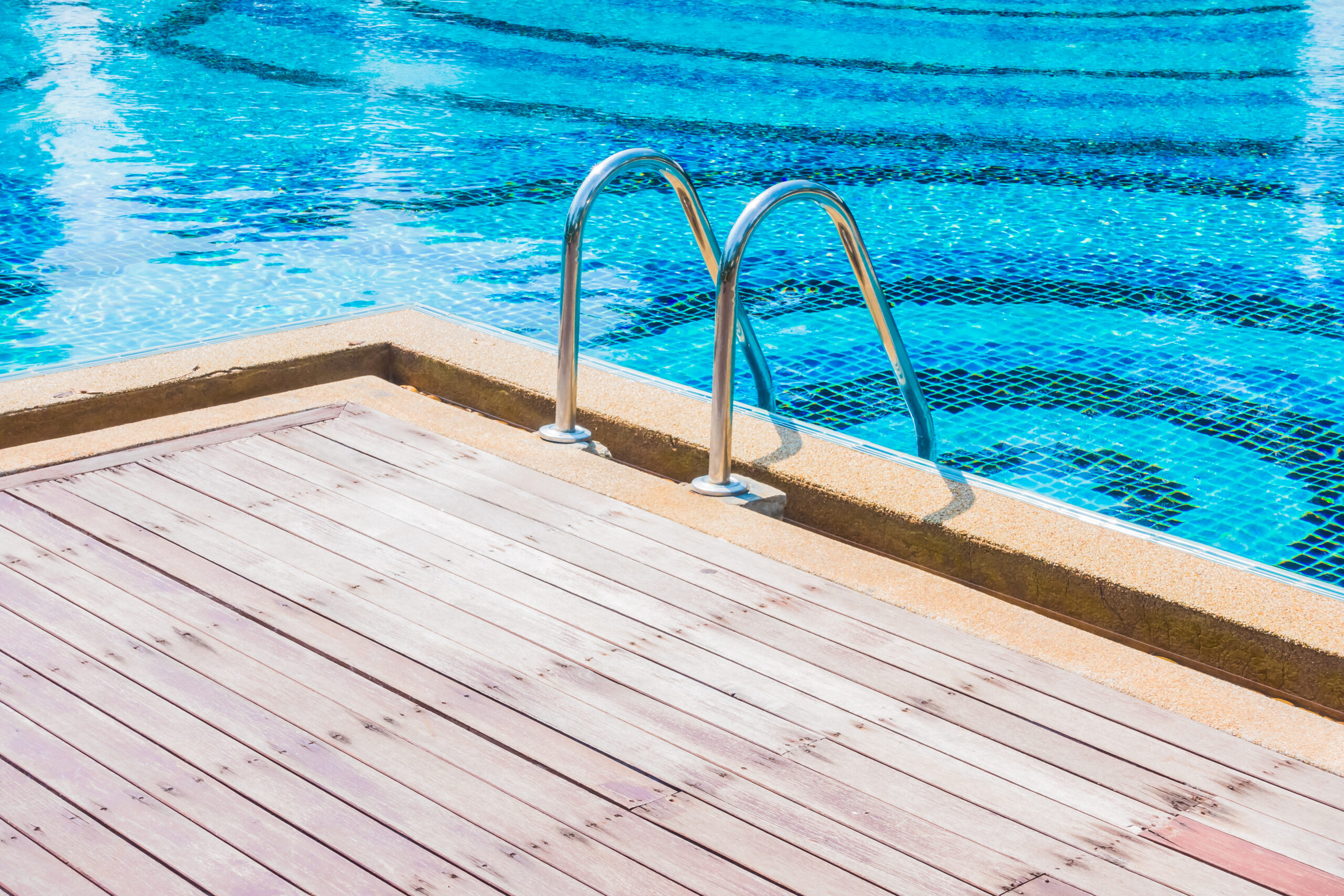Pool Decking & Outdoor Flooring